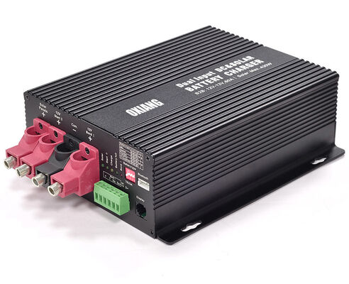 2026 Neuer 24V-24V B2B 50A MPPT 30A Dual-Input Gleichstrom- und Solarbatterielader
