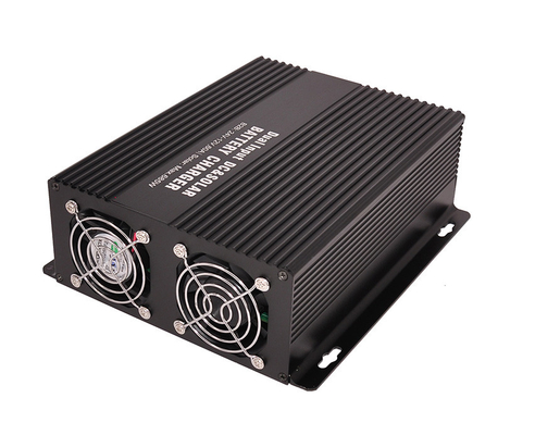 Vorwurfs-Prüfer-Dual Input 24V 50A MPPT DC-Solarladegerät